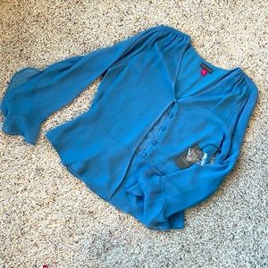 NWT Vince Camuto Peplum Long Sleeve Blouse